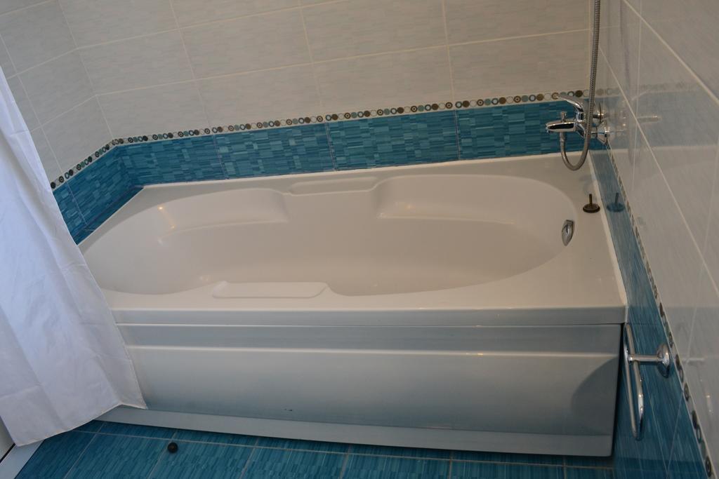 Family Hotel Magnolia Μπαλτσίκ Δωμάτιο φωτογραφία