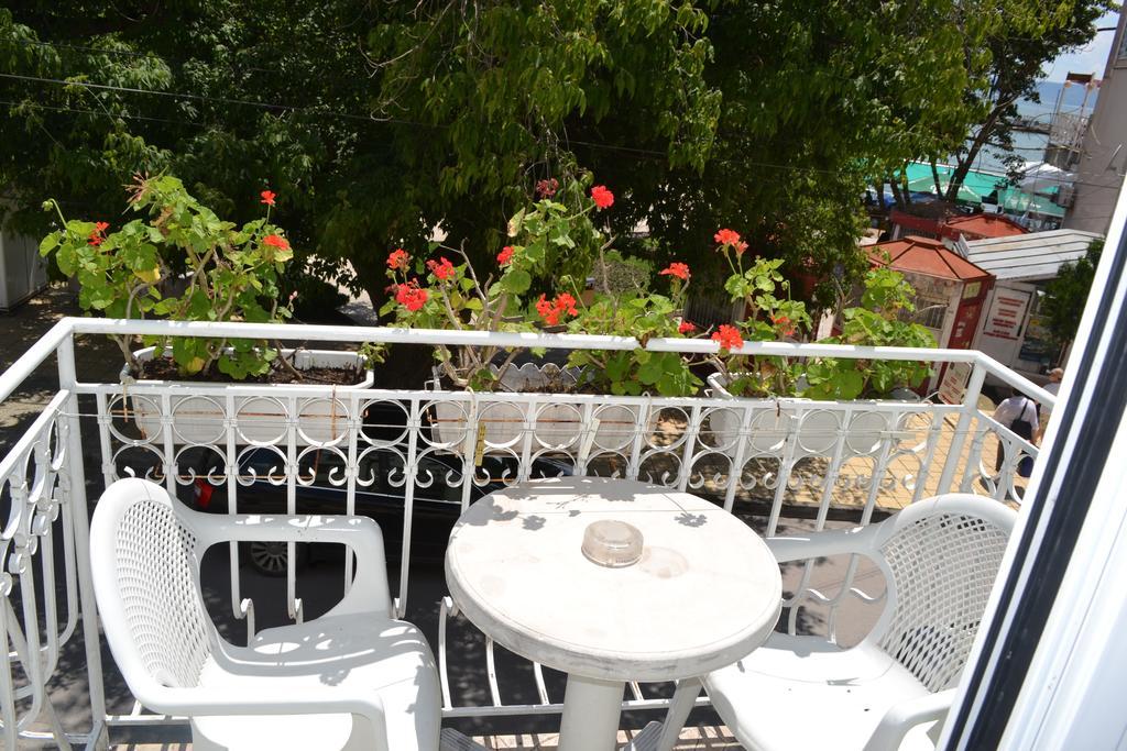 Family Hotel Magnolia Μπαλτσίκ Δωμάτιο φωτογραφία