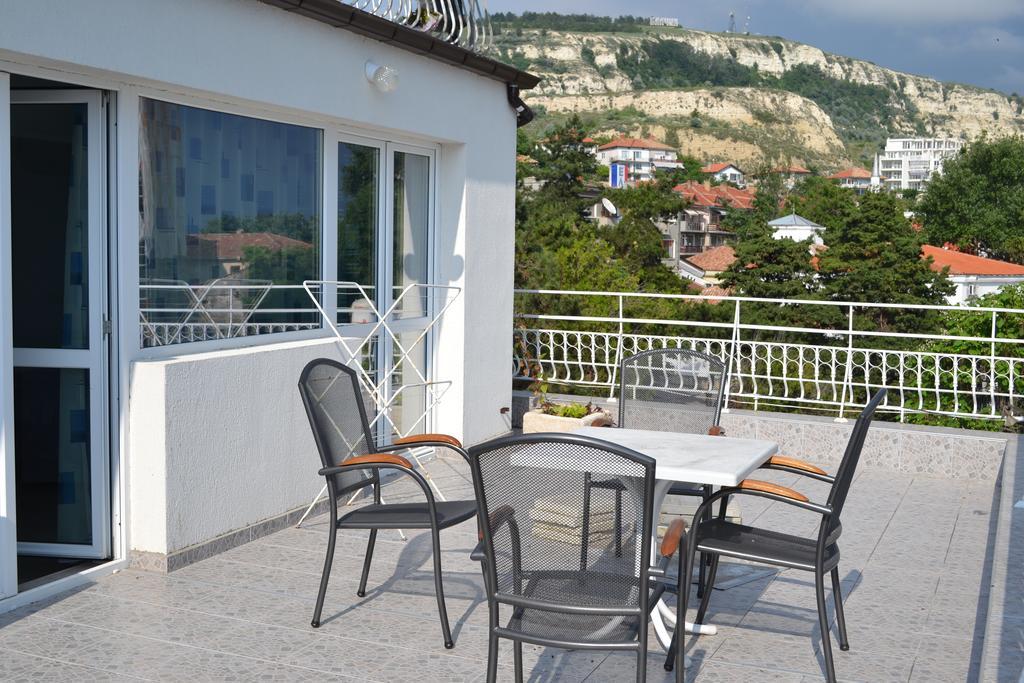Family Hotel Magnolia Μπαλτσίκ Δωμάτιο φωτογραφία