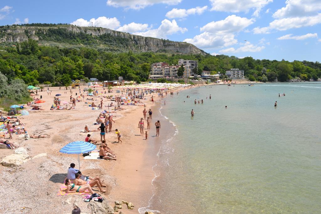 Family Hotel Magnolia Μπαλτσίκ Δωμάτιο φωτογραφία