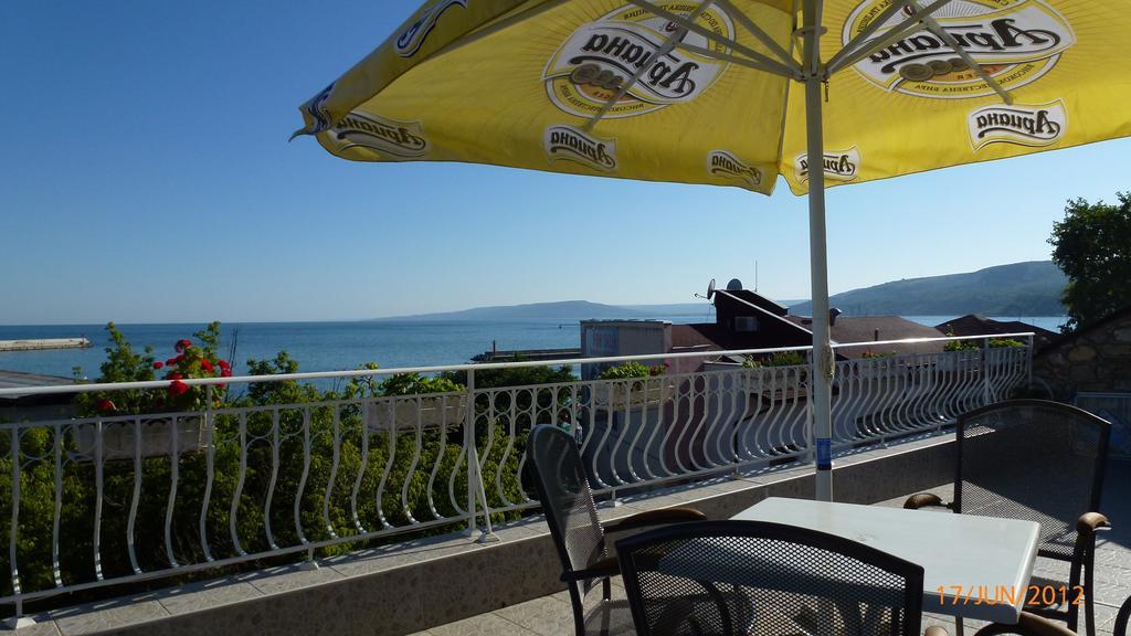 Family Hotel Magnolia Μπαλτσίκ Δωμάτιο φωτογραφία