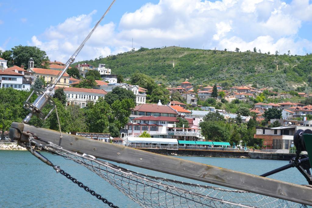Family Hotel Magnolia Μπαλτσίκ Εξωτερικό φωτογραφία