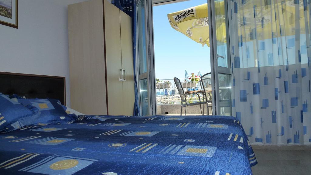 Family Hotel Magnolia Μπαλτσίκ Δωμάτιο φωτογραφία